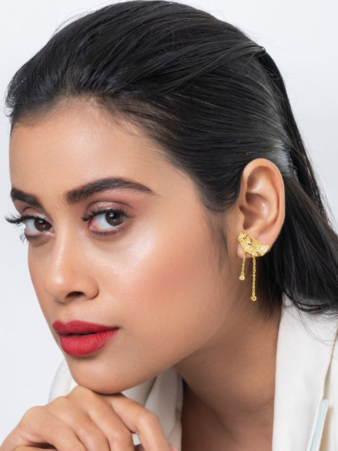 

PUTSTYLE Leaf Shaped Studs Earrings, Gold