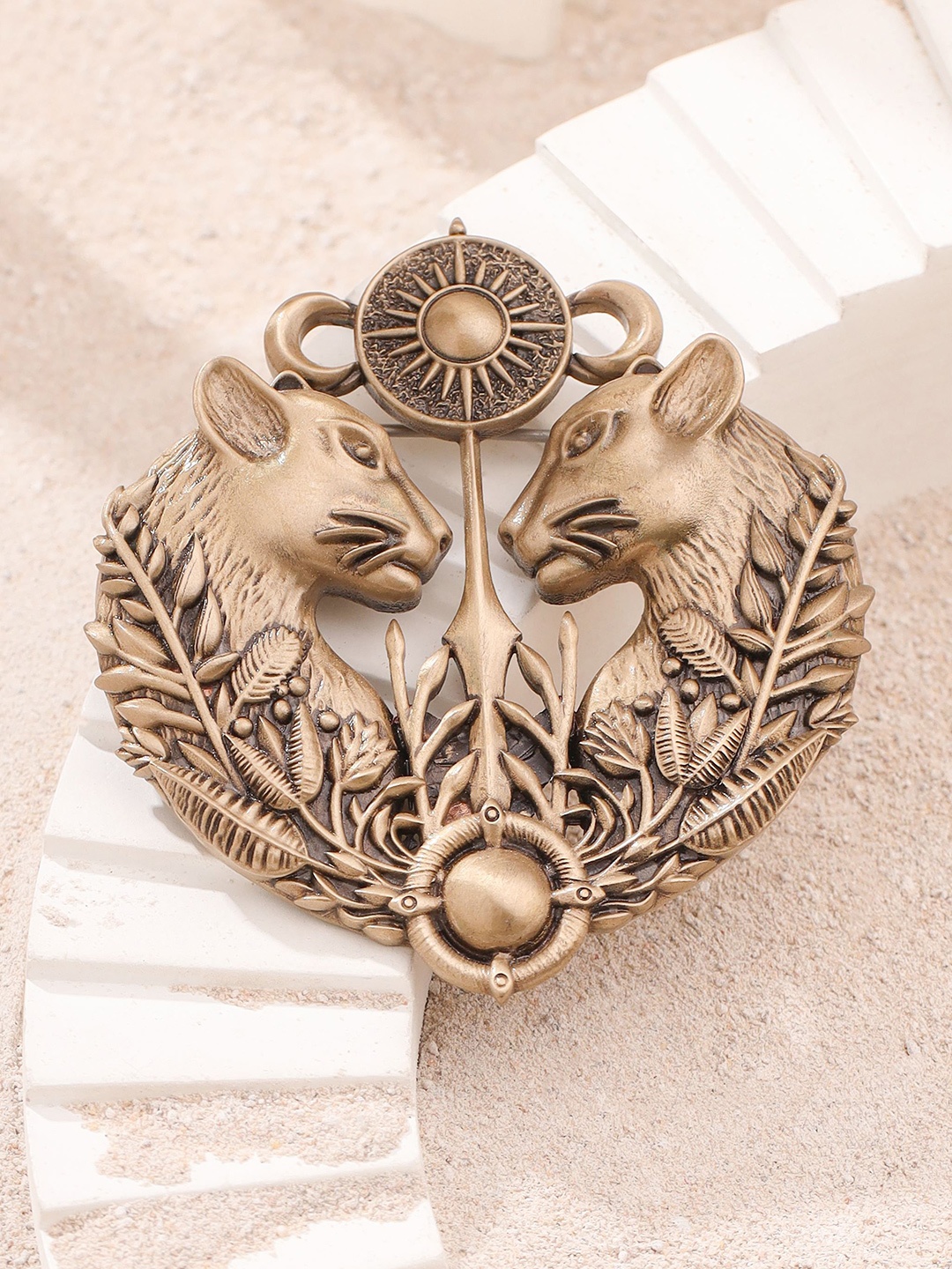 

COSA NOSTRAA Men Brooch, Metallic