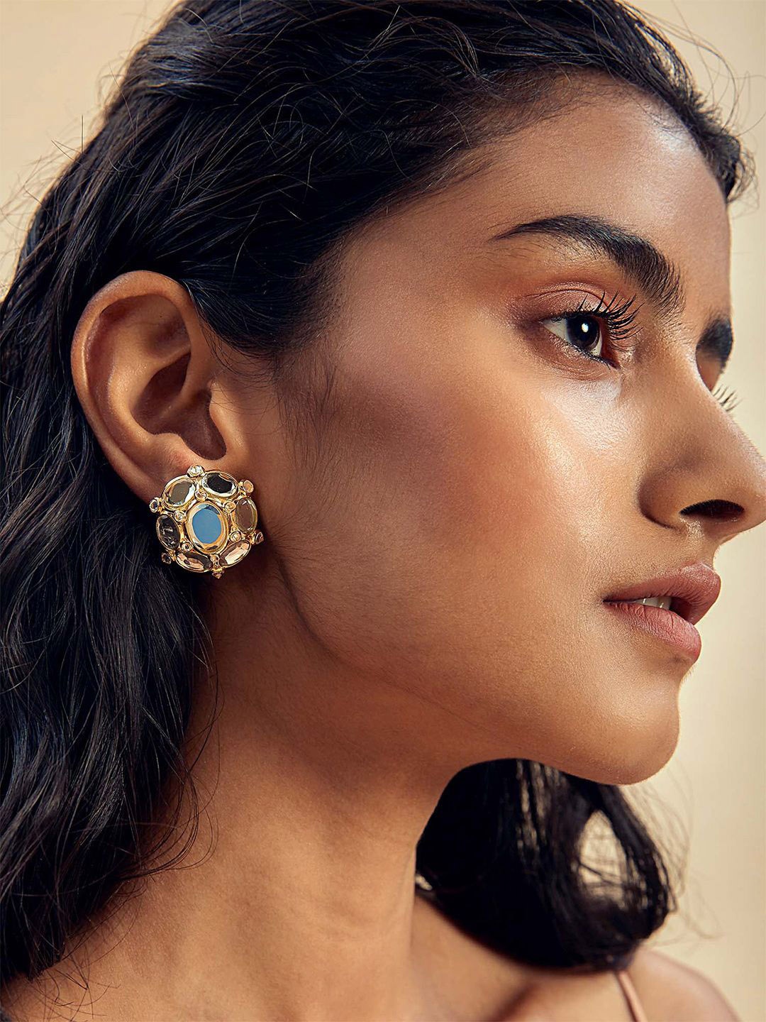 

Isharya Contemporary Studs Earrings, Gold