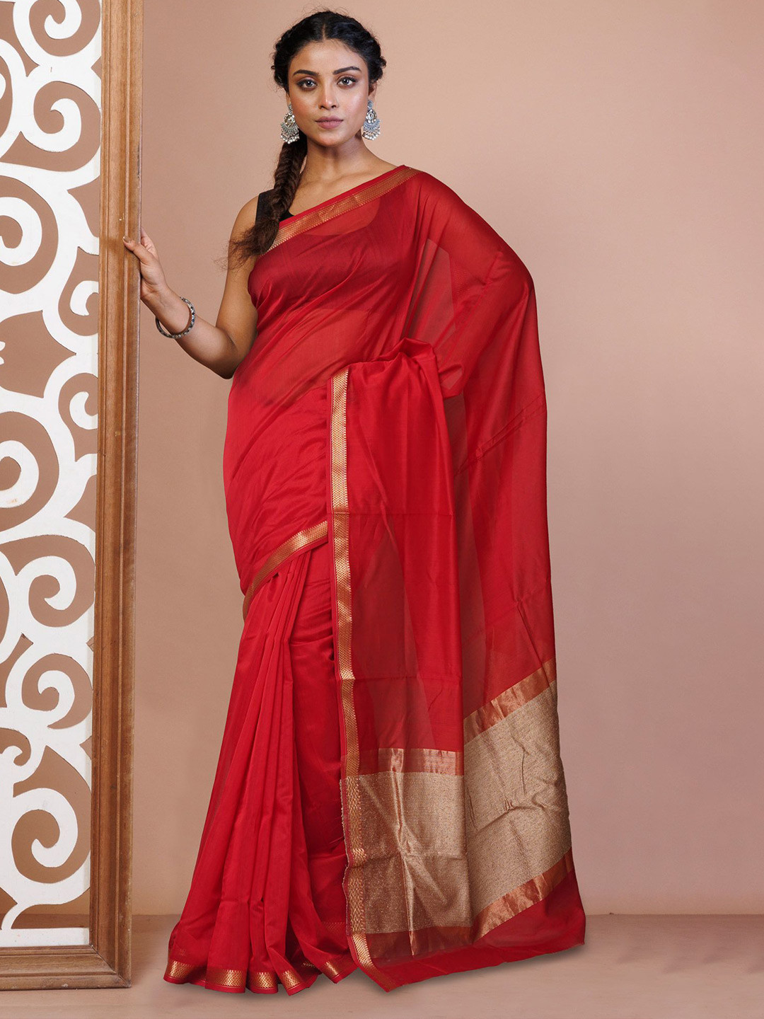 

Unnati Silks Zari Silk Cotton Handloom Maheshwari Saree, Red