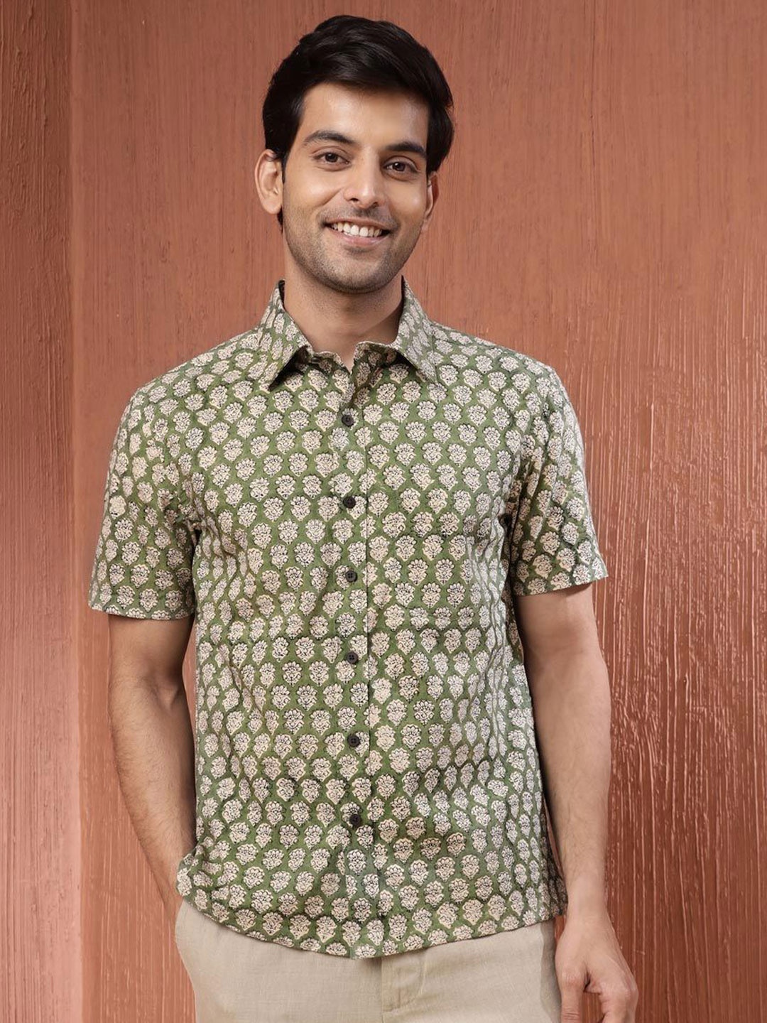 

Fabindia Men Opaque Printed Casual Shirt, Green