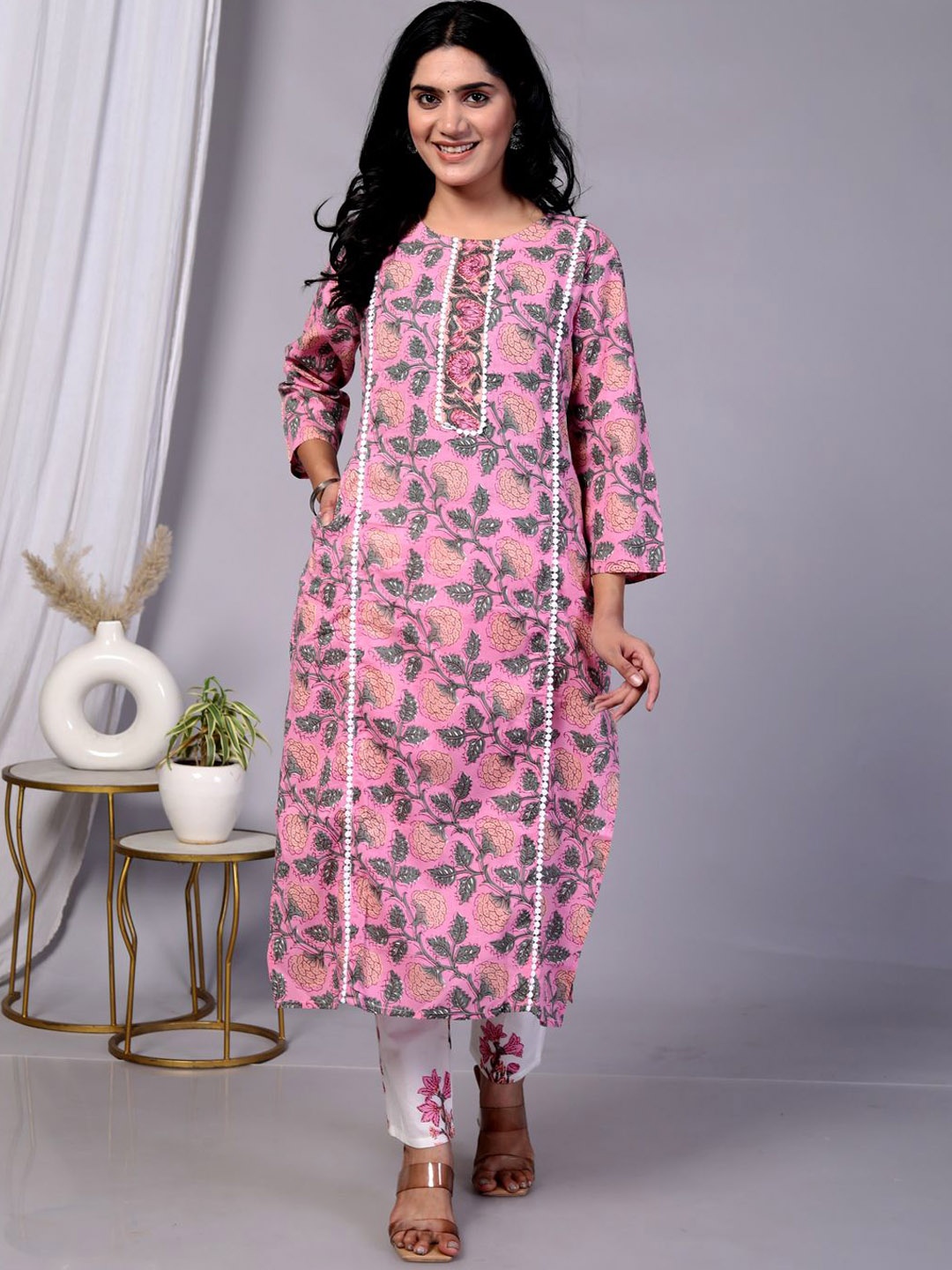 

HERE&NOW Women Printed Regular Gotta Patti Pure Cotton Kurta with Trousers, Pink