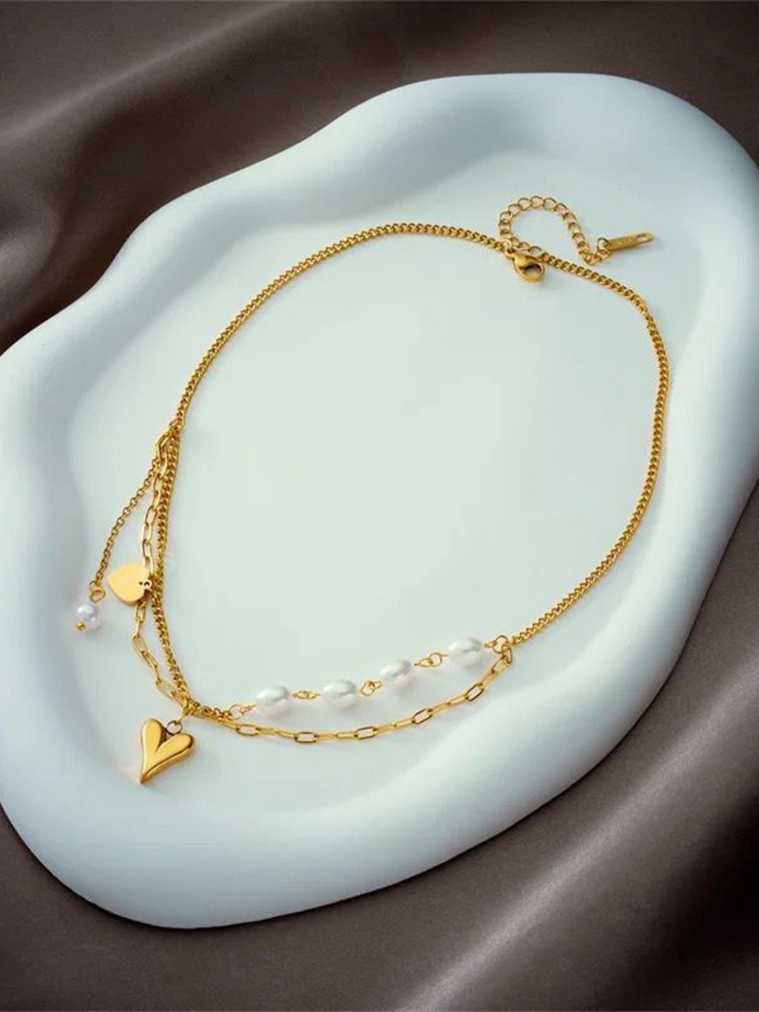 

DressBerry Gold-Plated Necklace