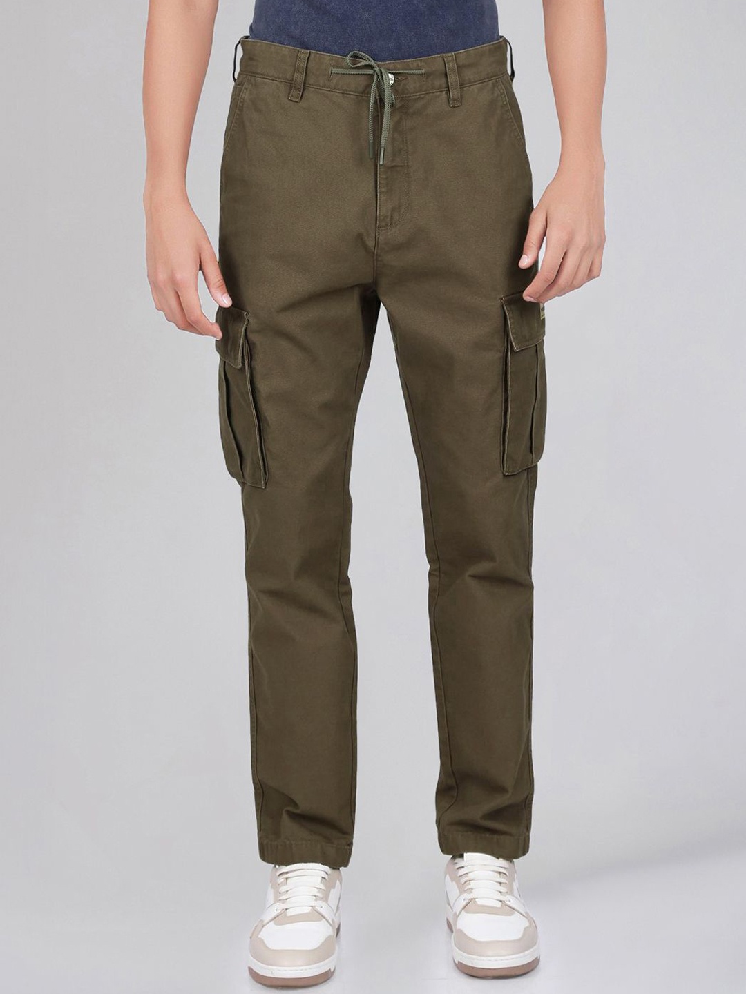 

Wrangler Men Slim Fit Cargos Trousers, Green
