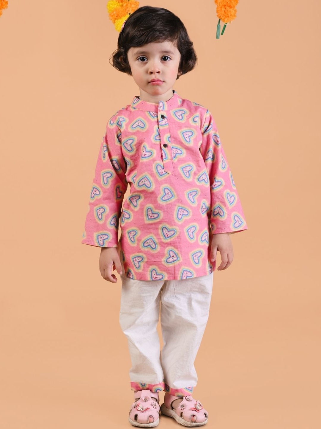 

MAMA AND PEACHES Kids Printed Pure Cotton Kurta & Pyjamas, Pink