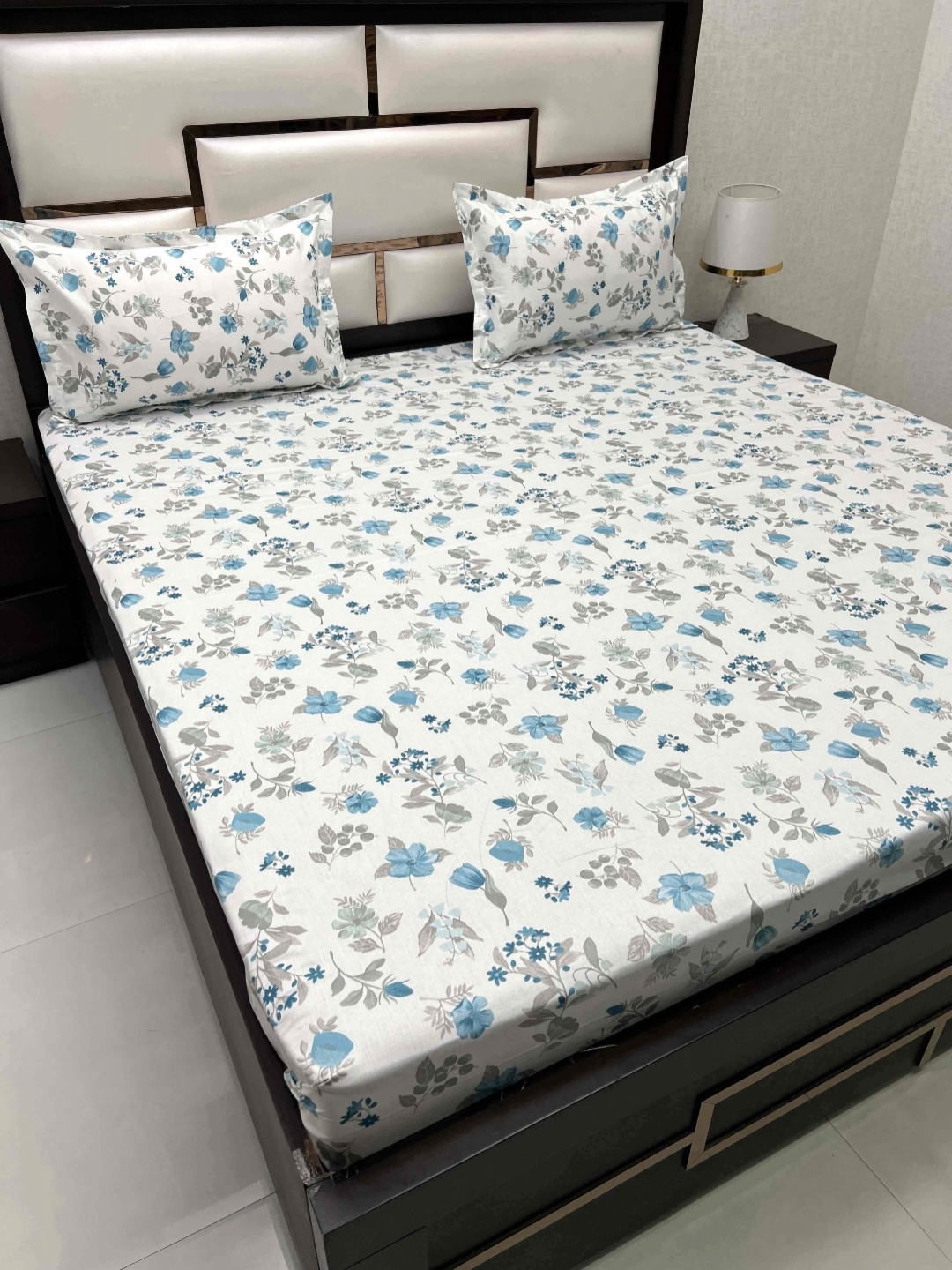 

Pure Decor White & Blue Floral Queen Bedsheet with 2 Pillow Covers