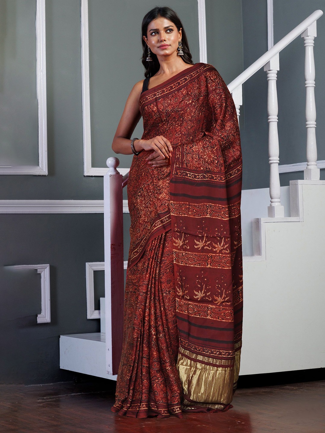 

Unnati Silks Ethnic Motifs Pure Silk Handloom Block Print Saree, Red