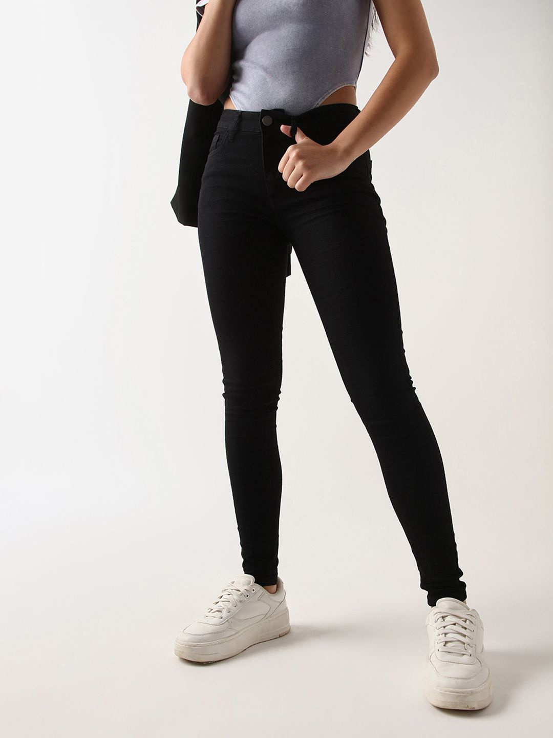 

Bewakoof Women Skinny Fit Jeans, Black