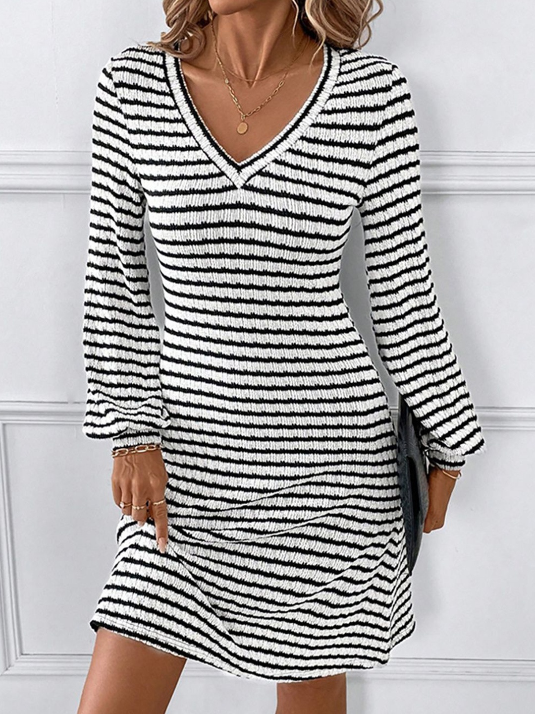 

StyleCast x Revolte Striped Bishop Sleeve Bodycon Dress, Black