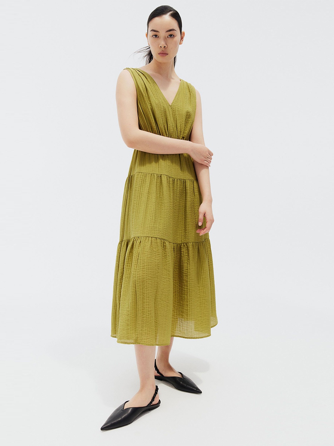 

H&M Tiered V-Neck Dress, Green