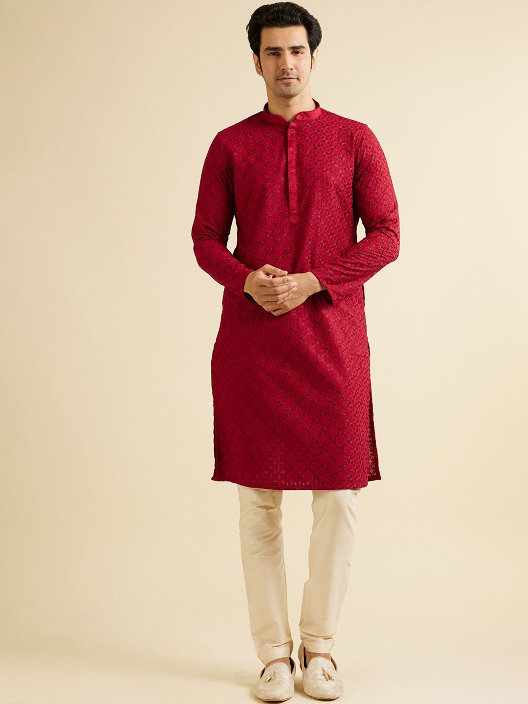 

Manyavar Men Ethnic Motifs Embroidered Regular Thread Work Kurta with Pyjamas, Red