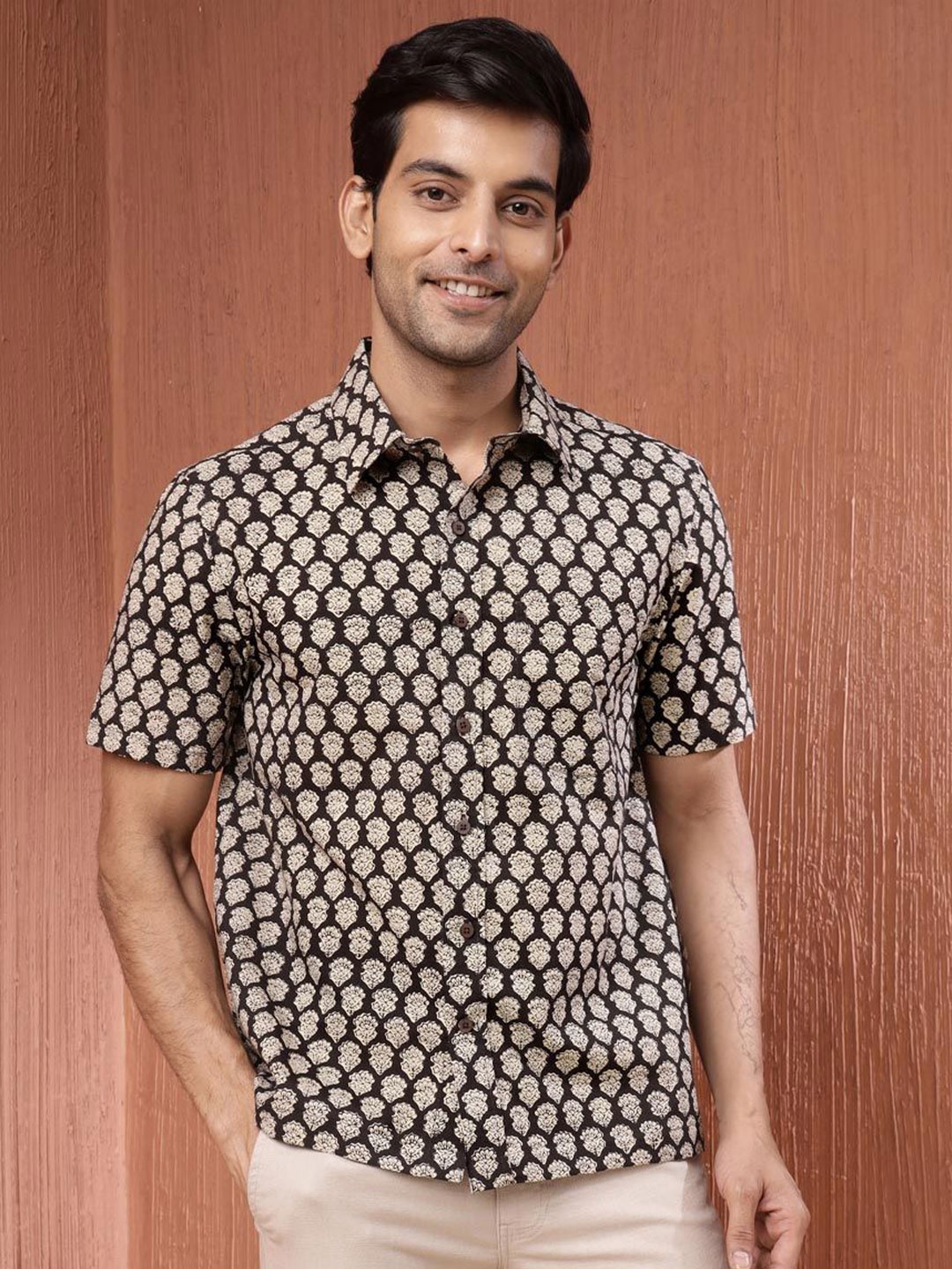 

Fabindia Men Opaque Printed Casual Shirt, Black