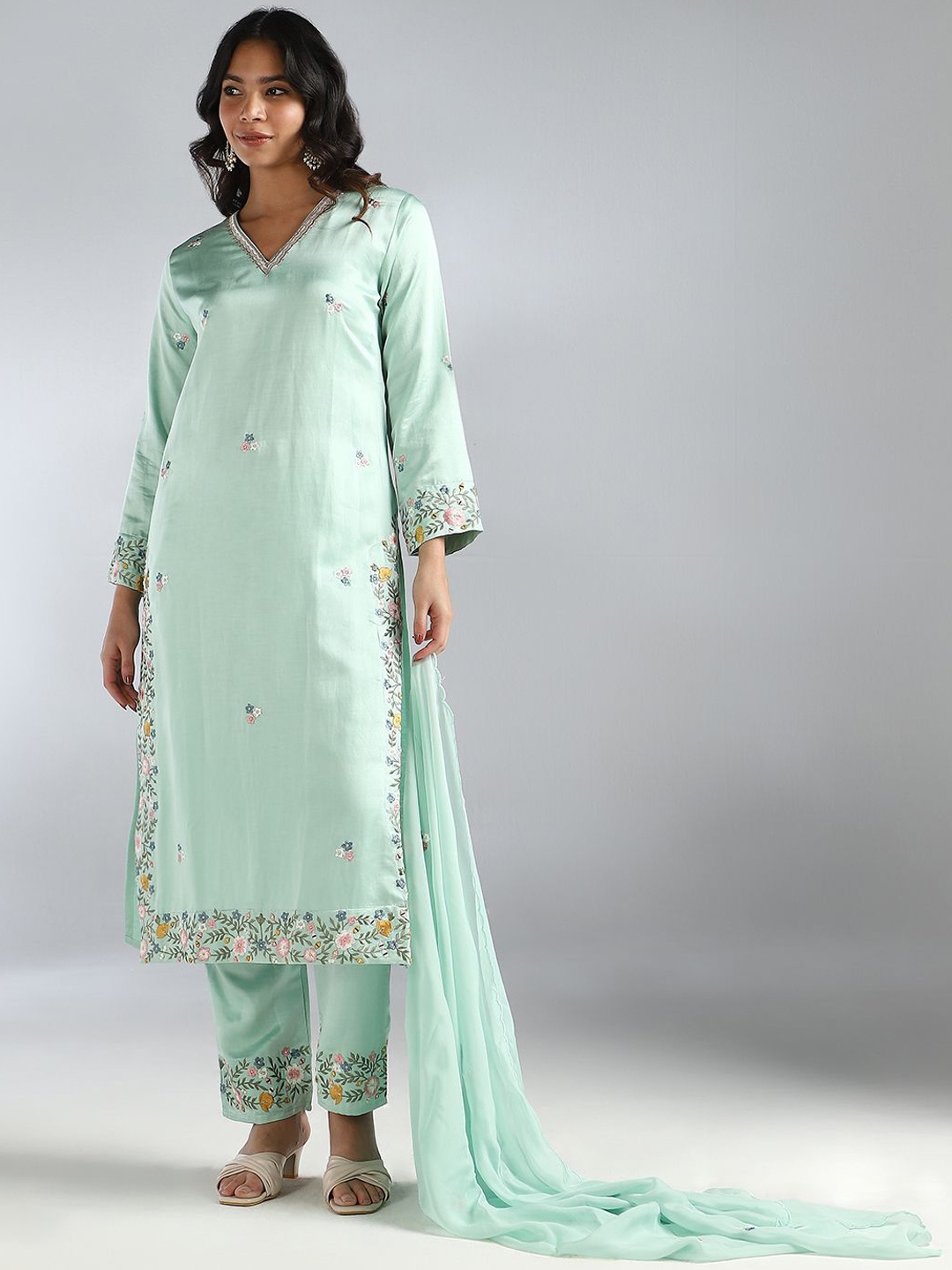 

House Of Dharaa Women Floral Embroidered Regular Thread Work Linen Kurta with Trousers & With Dupatta, Sea green