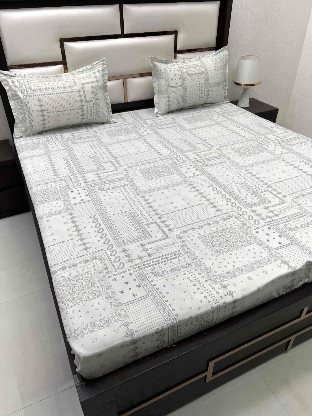 

Pure Decor Grey & White Ethnic Motifs 350 TC Queen Bedsheet with 2 Pillow Covers