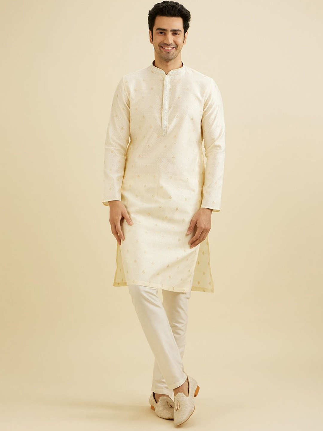 

Manyavar Men Floral Embroidered Regular Kurta with Pyjamas, Cream
