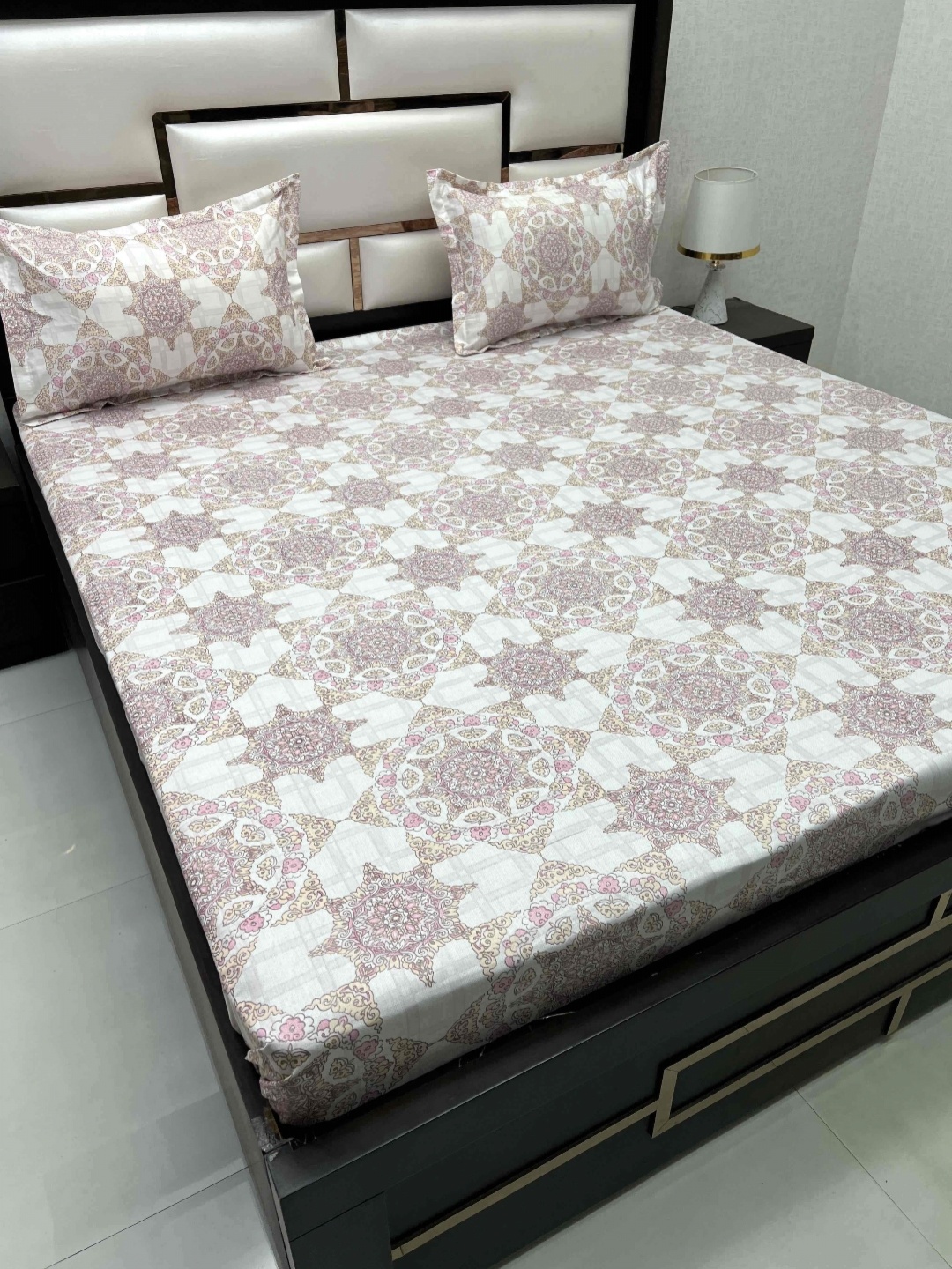 

Pure Decor Pink & White Ethnic Motifs Queen Bedsheet with 2 Pillow Covers
