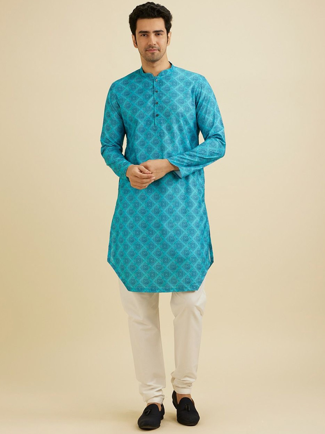 

Manyavar Men Floral Printed Kurta, Turquoise blue