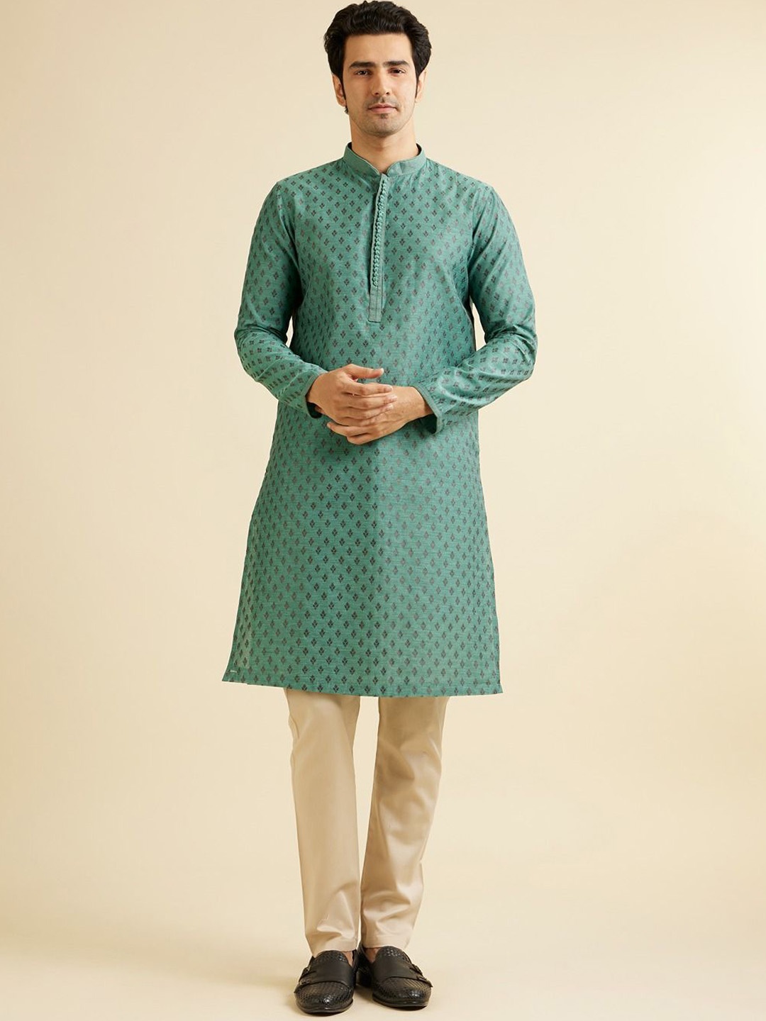 

Manyavar Men Embroidered Regular Sequinned Kurta with Pyjamas, Teal