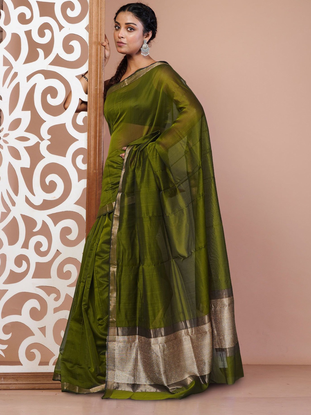 

Unnati Silks Zari Silk Cotton Handloom Maheshwari Saree, Olive