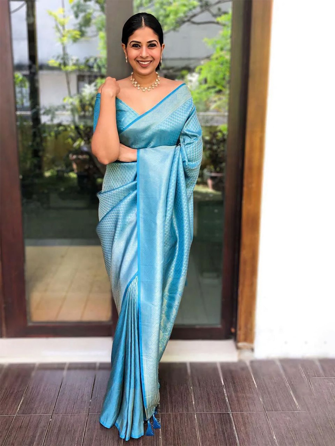 

Areca Designer Woven Design Zari Pure Silk Banarasi Saree, Sea green