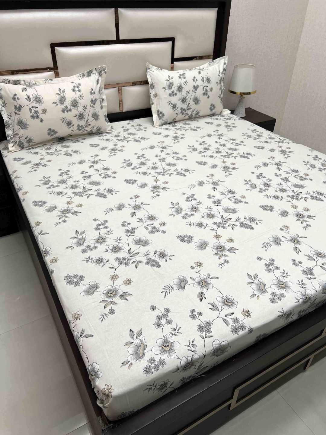 

Pure Decor White & Grey Floral 220 TC Queen Bedsheet with 2 Pillow Covers