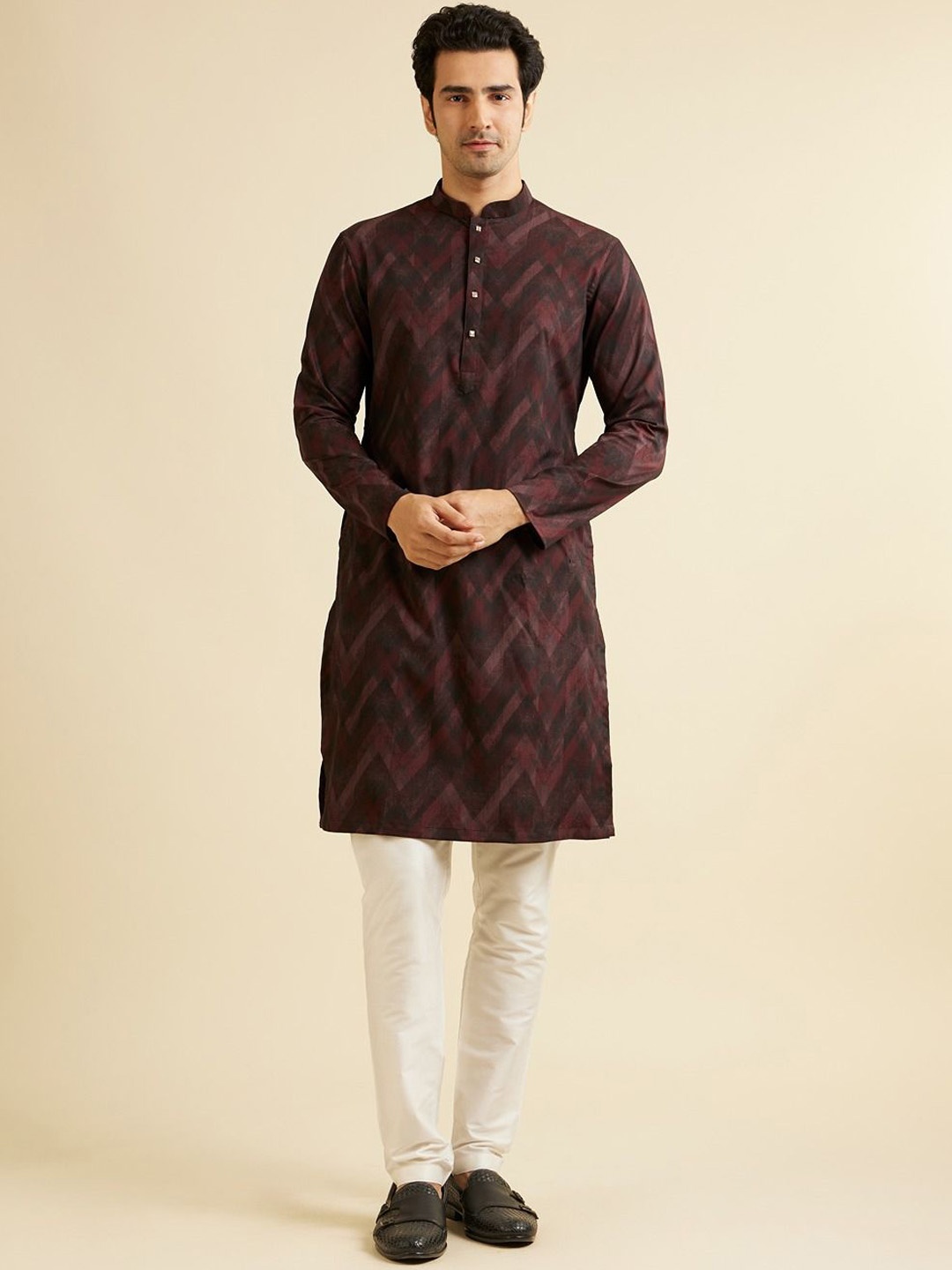 

Manyavar Men Printed Kurta, Maroon