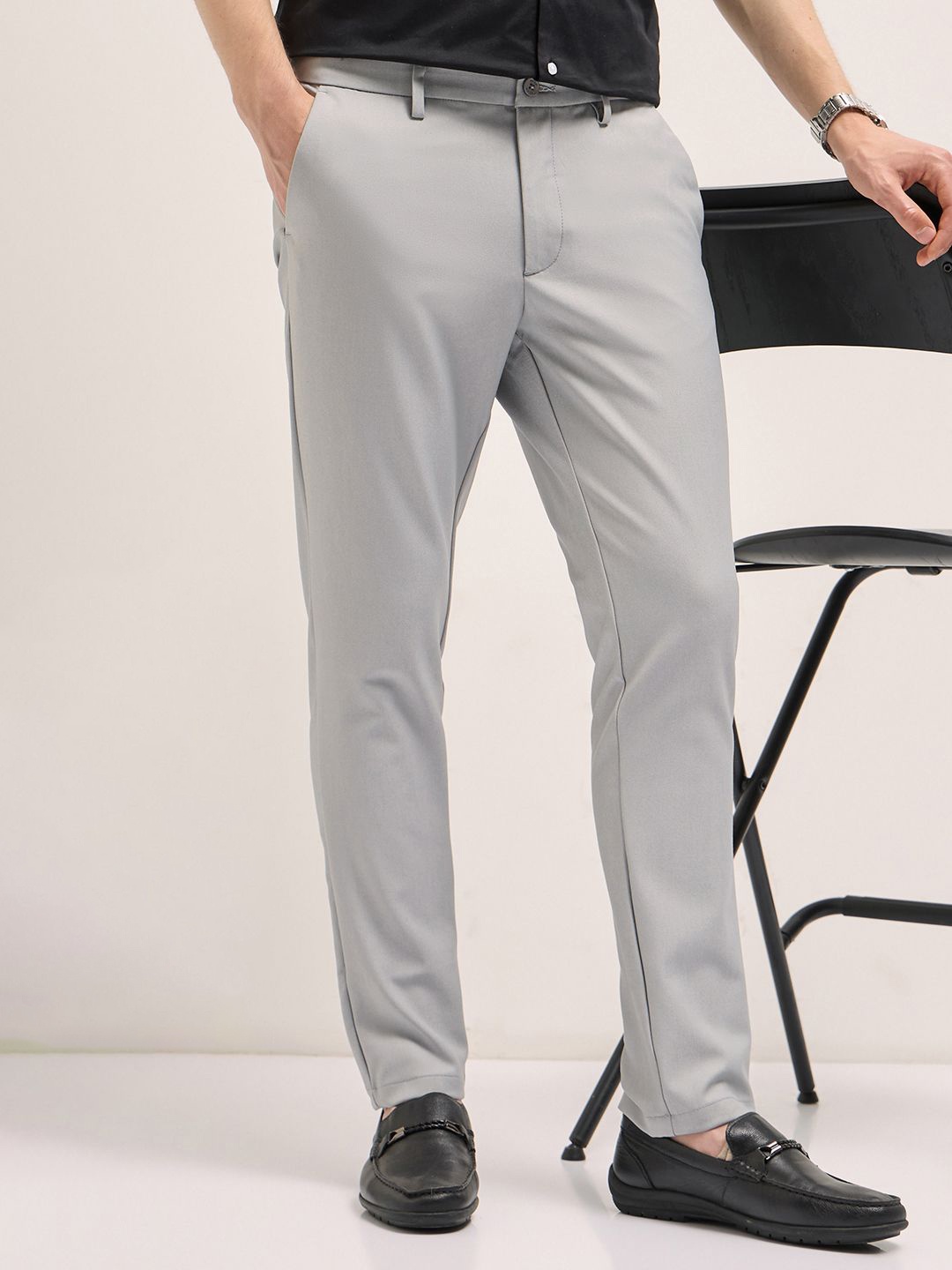 

THE BEAR HOUSE Men Slim Fit Trousers, Grey