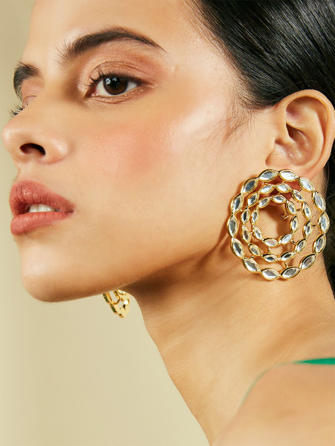 

Isharya Contemporary Studs Earrings, Gold