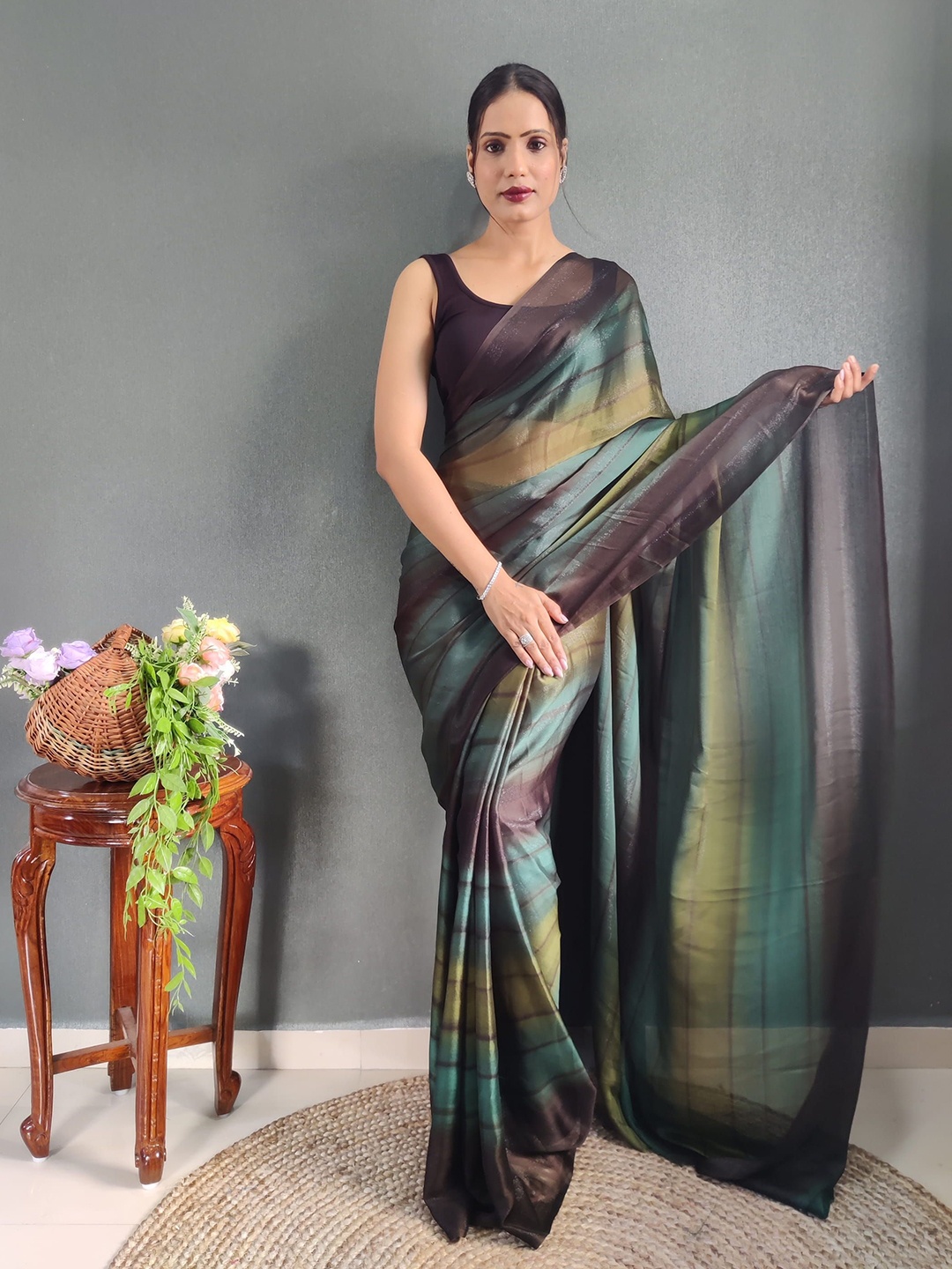 

KALINI Women Striped Ready to Wear Saree With Unstitched Blouse Piece, Green