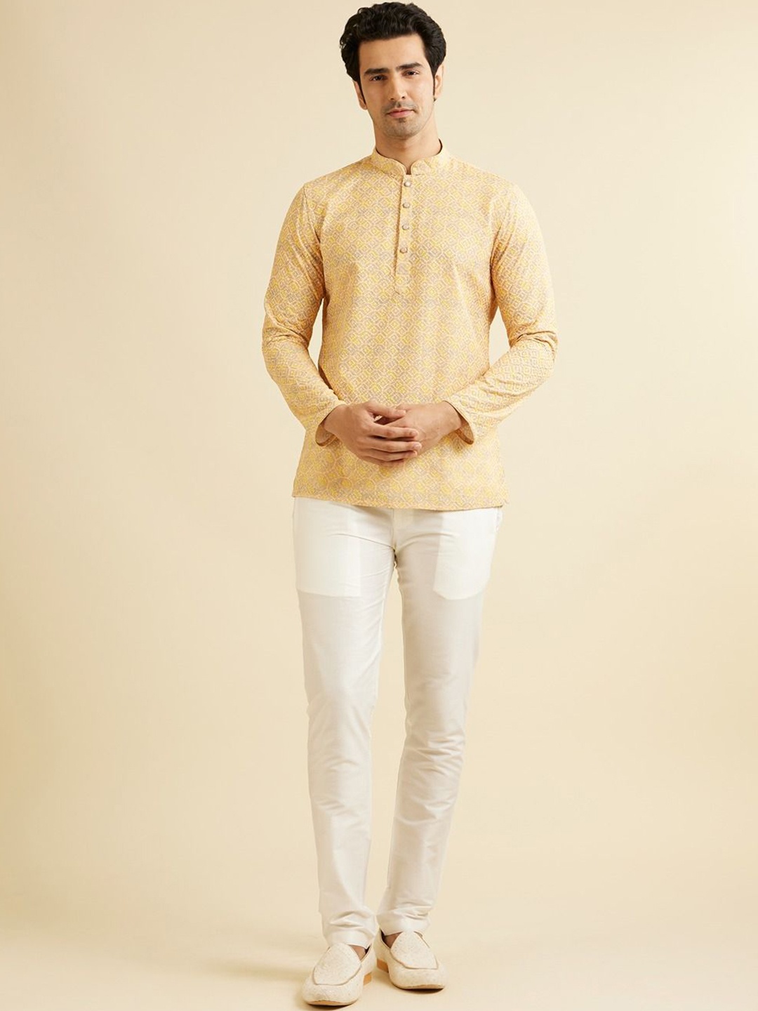 

Manyavar Men Printed Chikankari Kurta, Yellow