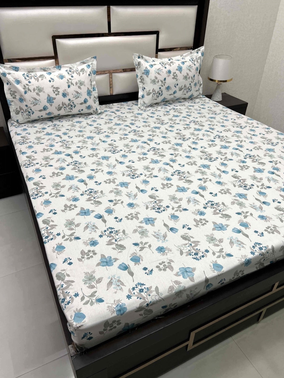 

Pure Decor White & Blue Floral 350 TC Queen Bedsheet with 2 Pillow Covers