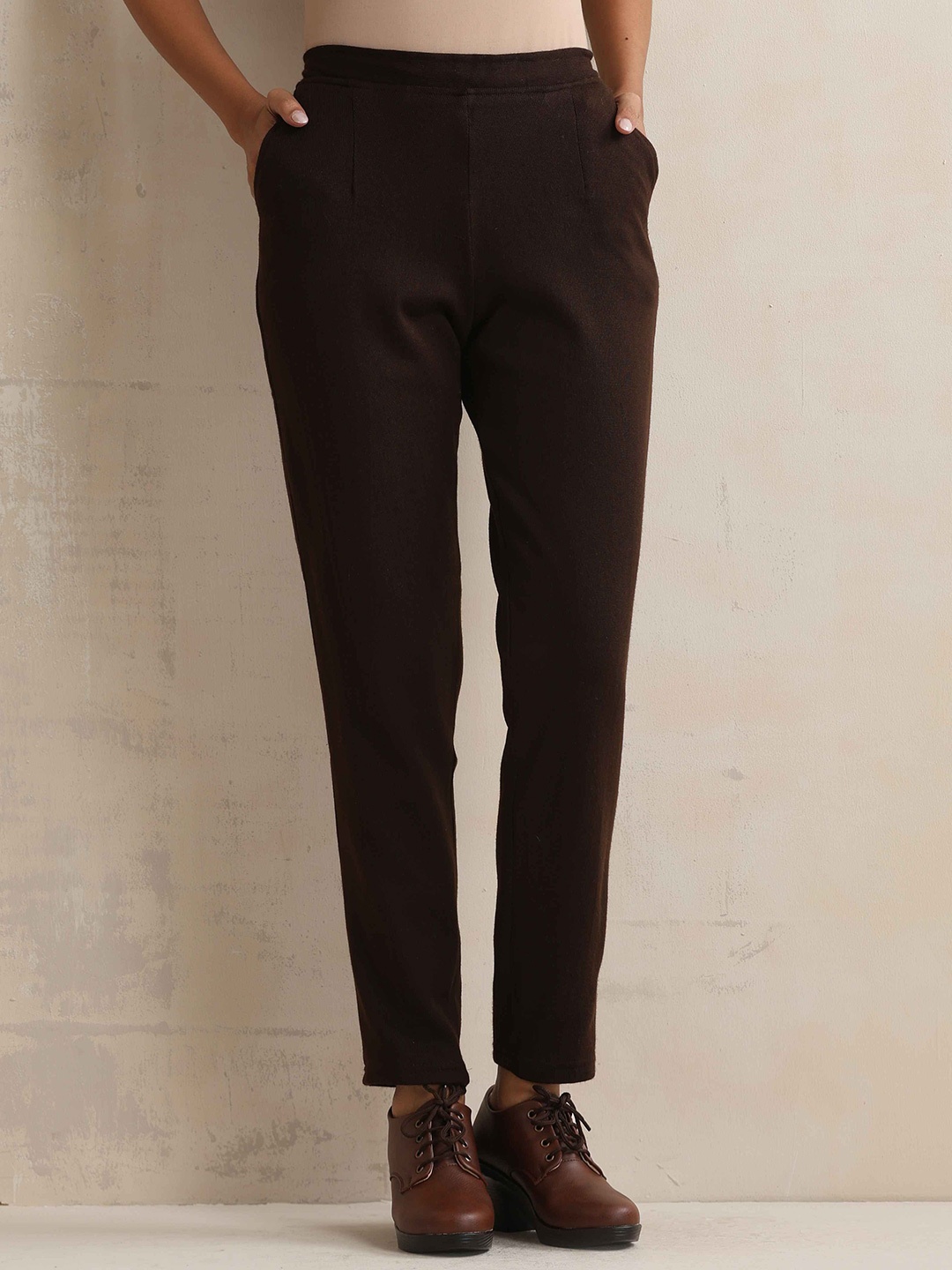 

trueBrowns Women Classic Trousers, Brown