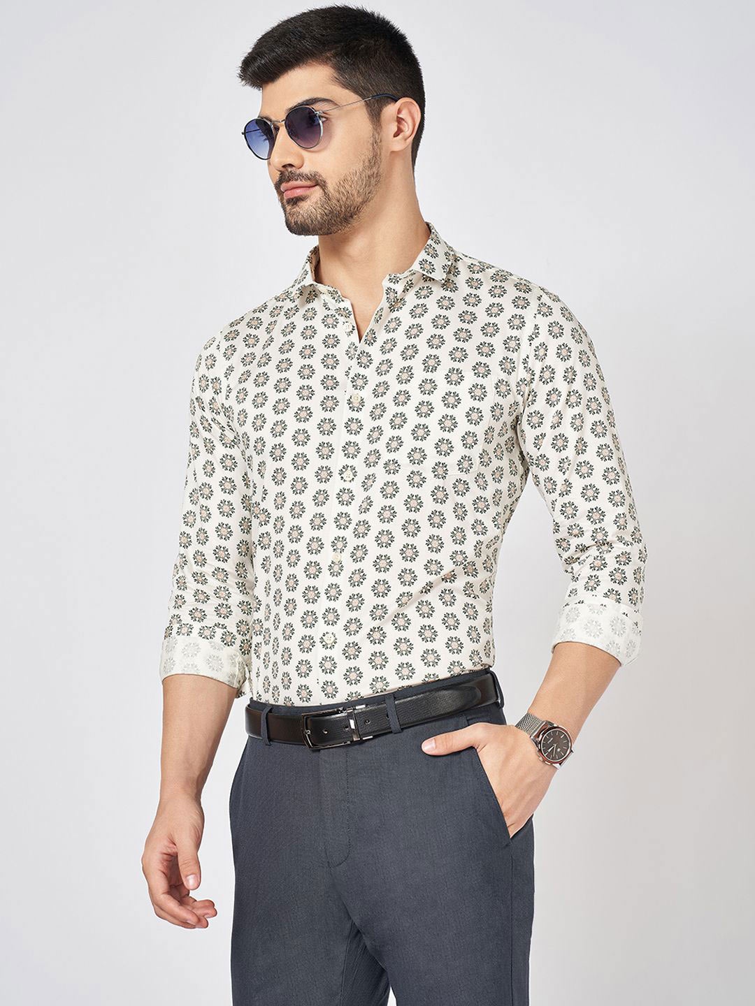 

BYFORD by Pantaloons Men Slim Fit Floral Opaque Printed Party Shirt, Off white