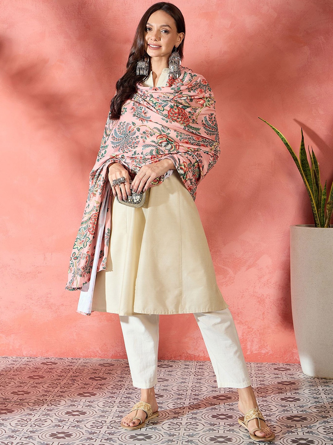 

InWeave Women Floral Printed Velvet Shawl, Peach