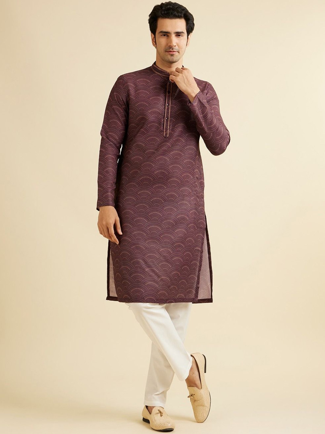 

Manyavar Men Printed Regular Kurta with Pyjamas, Purple