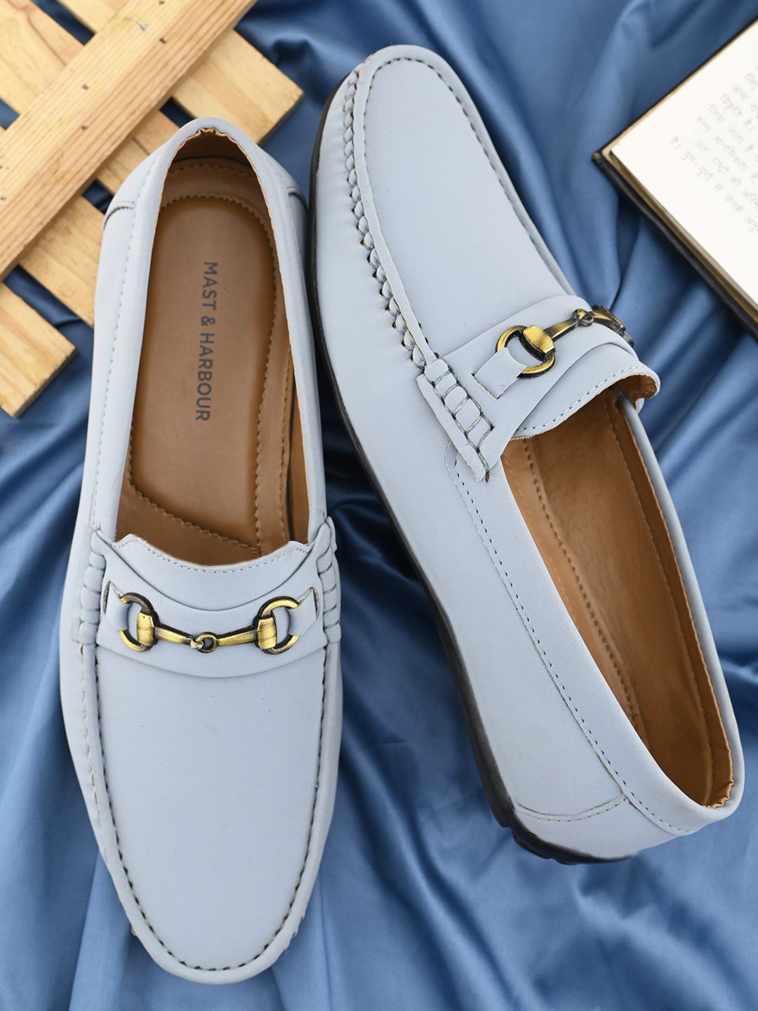 

Mast & Harbour Men Round Toe Lightweight Loafers, Blue