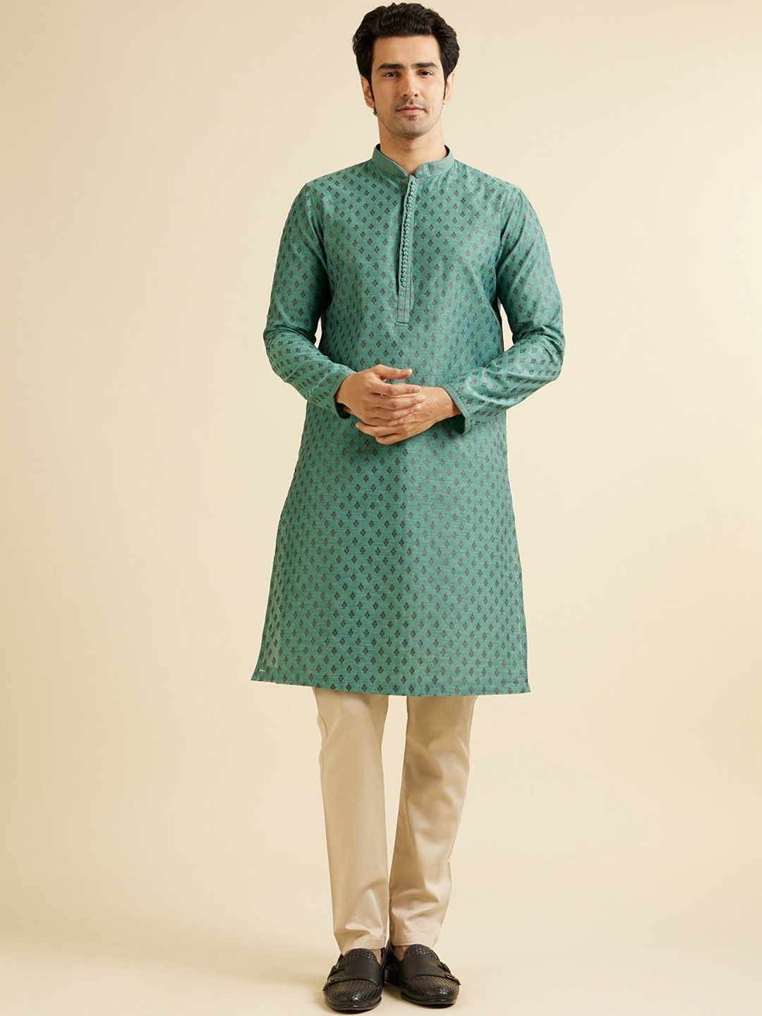 

Manyavar Men Regular Kurta with Pyjamas, Teal