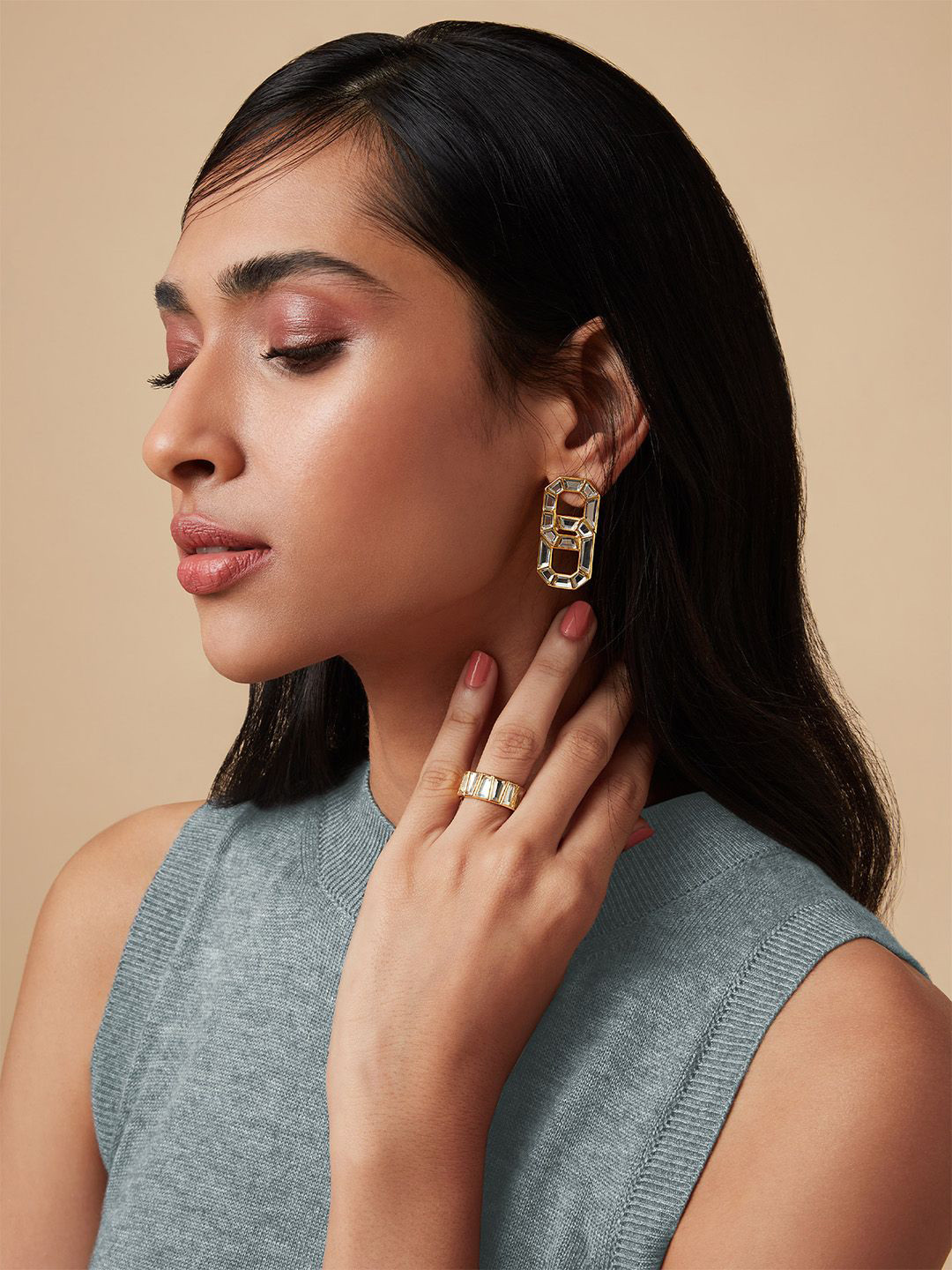 

Isharya Contemporary Studs Earrings, Gold