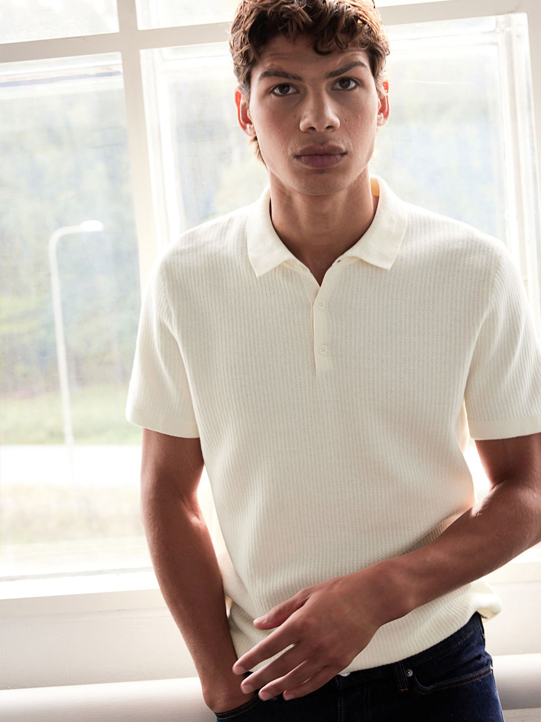 

H&M Slim Fit Textured Polo Tshirt, White