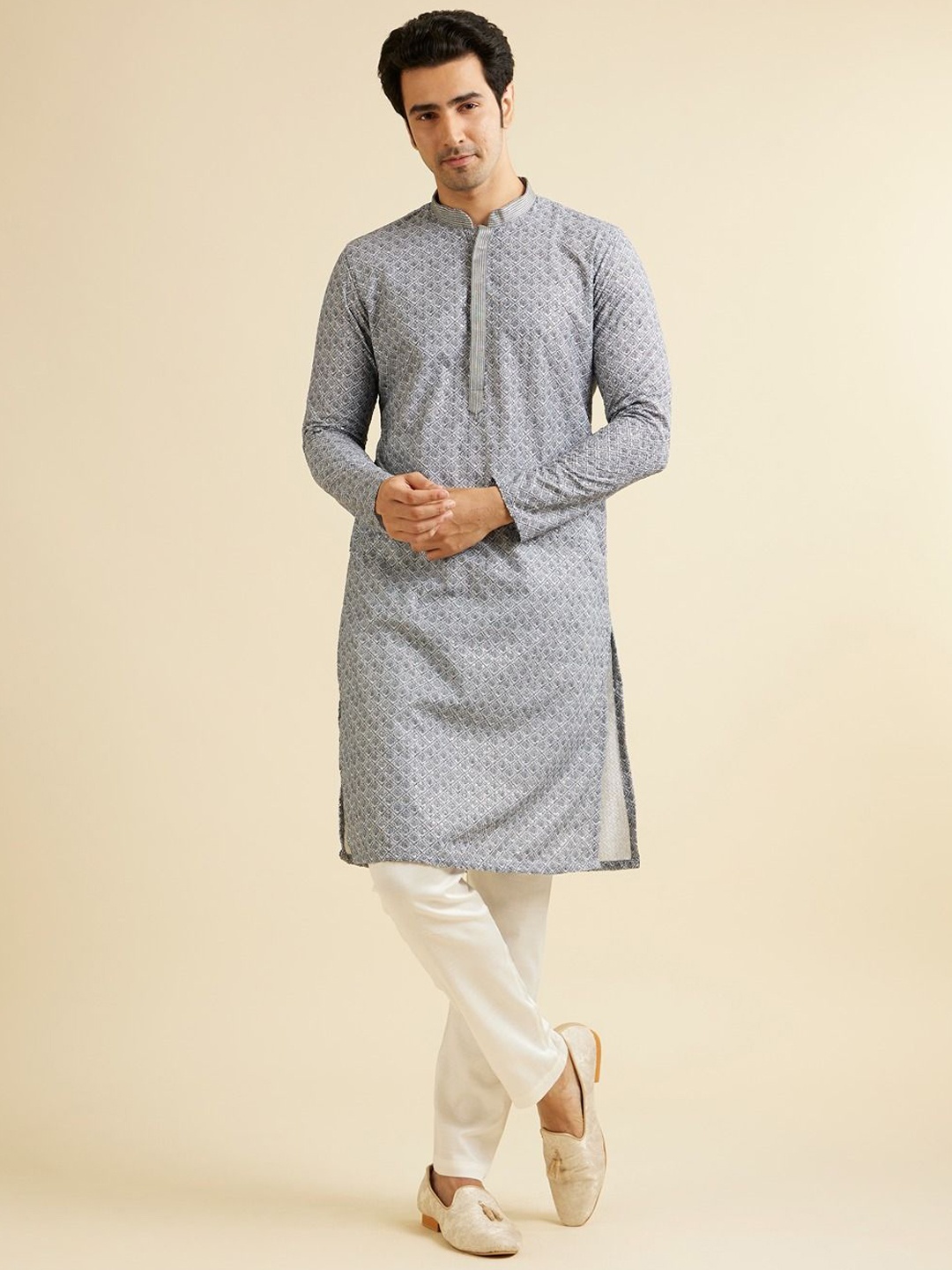 

Manyavar Men Embroidered Regular Sequinned Kurta with Pyjamas, Grey