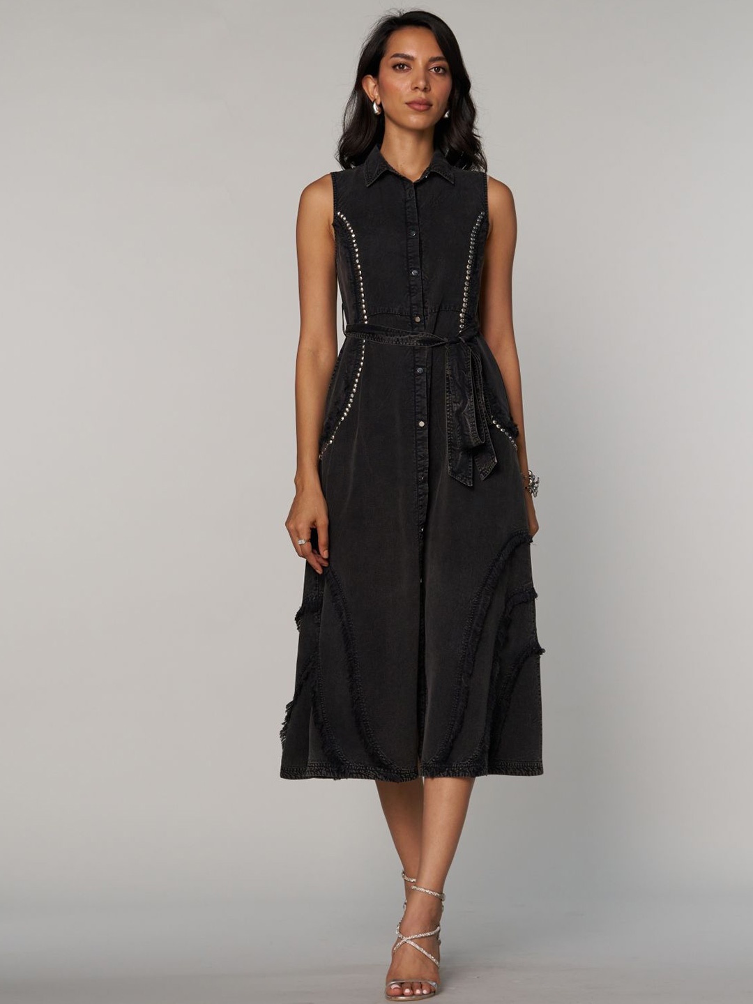 

Style Island Women Sleeveless Fit & Flare Midi Dress, Black