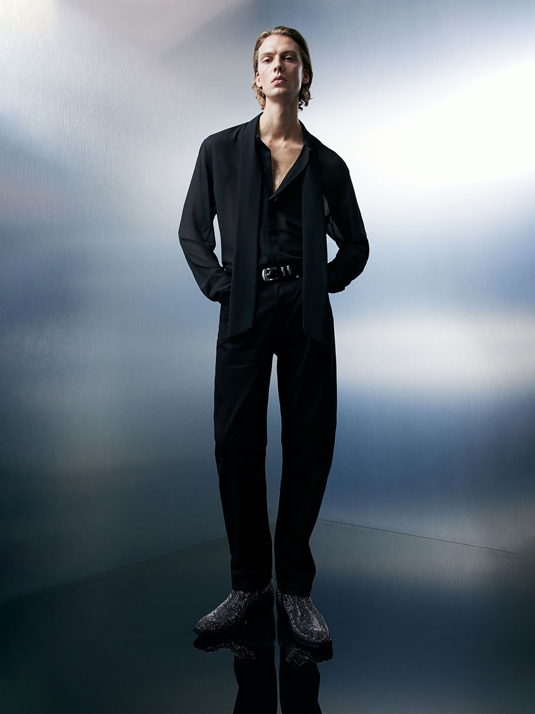 

H&M Scarf-Collared Shirt, Black