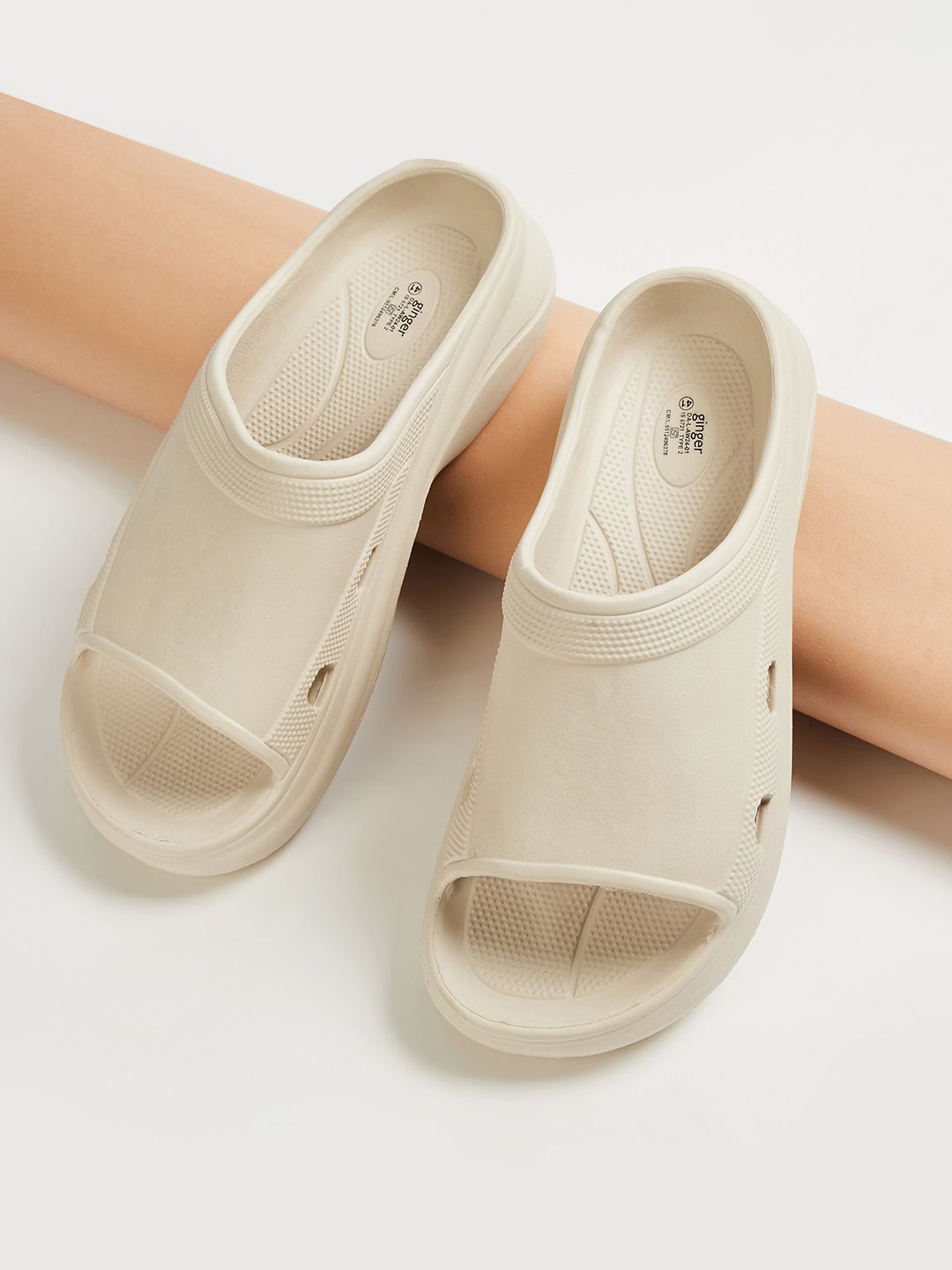 

Ginger by Lifestyle Women Rubber Sliders, Beige