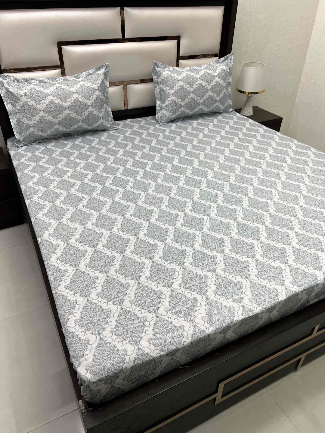 

Pure Decor Grey & White Ethnic Motifs 350 TC Queen Bedsheet with 2 Pillow Covers