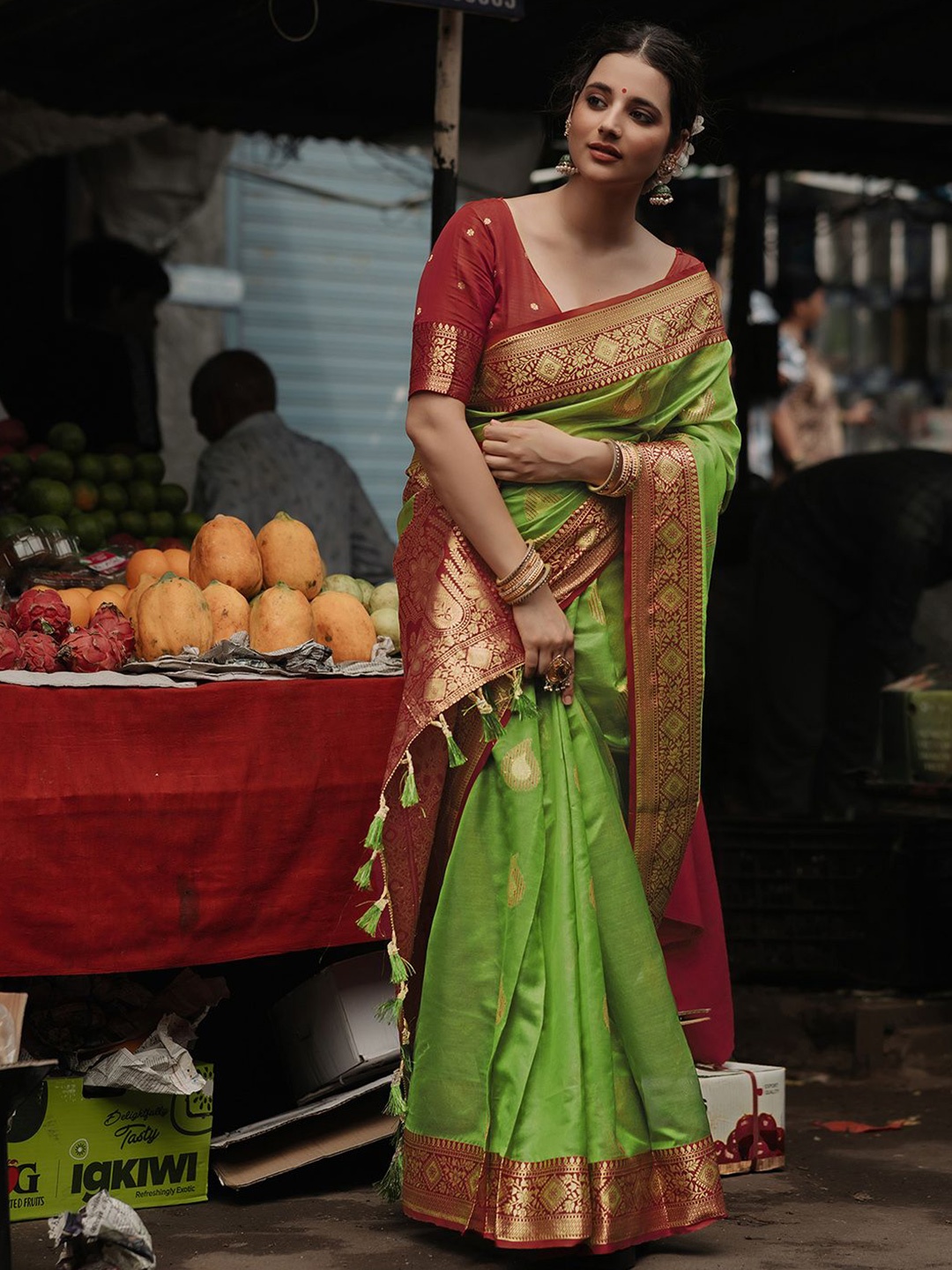 

Satrani Woven Design Zari Tissue Saree, Green