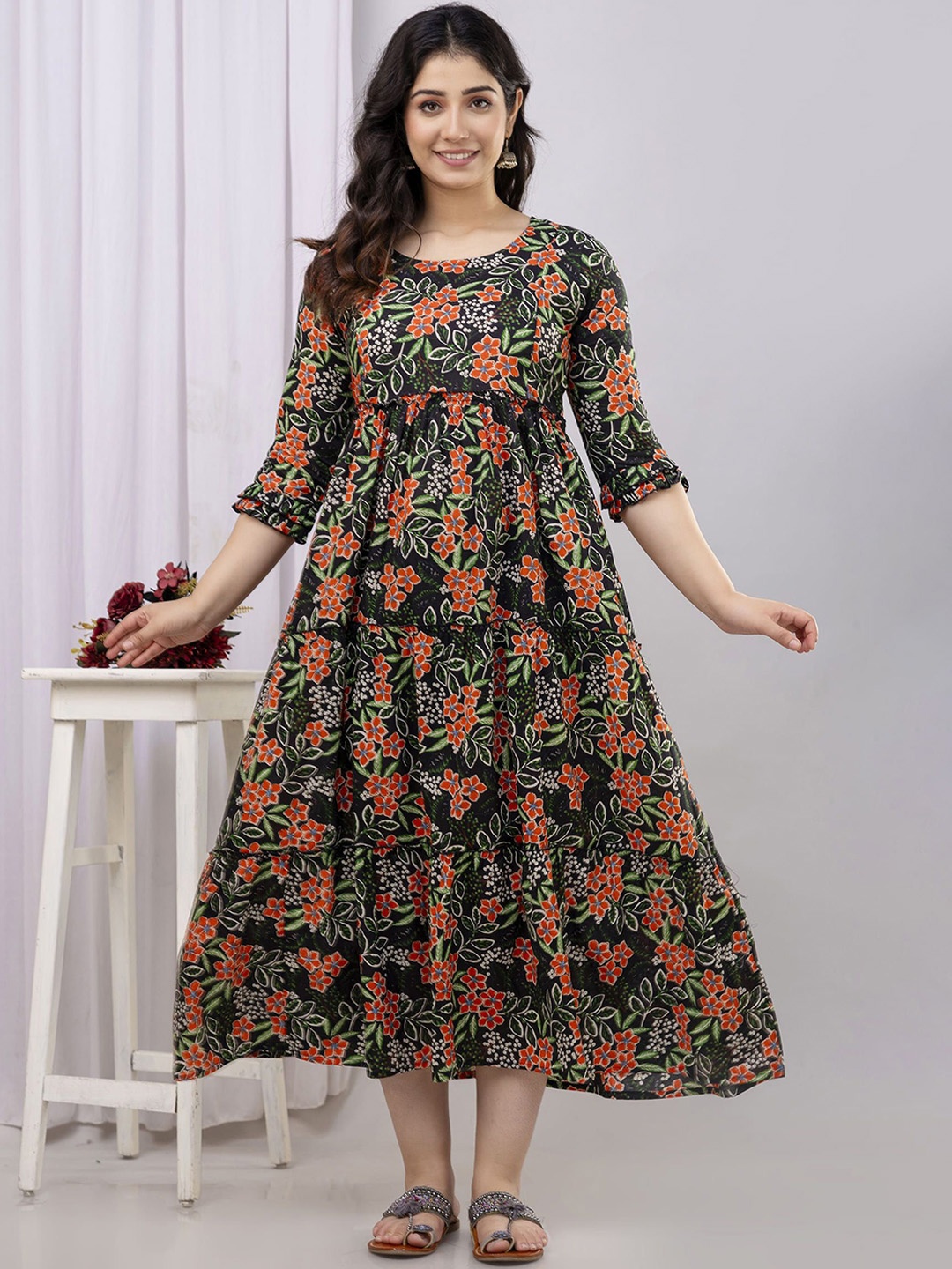 

Henal Women Floral Printed Tiering Maternity Anarkali Kurta, Black