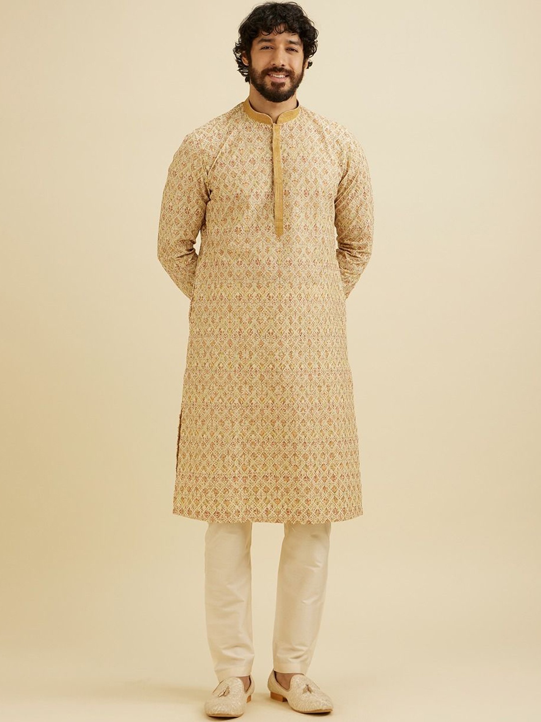 

Manyavar Men Ethnic Motifs Embroidered Regular Sequinned Kurta with Pyjamas, Beige