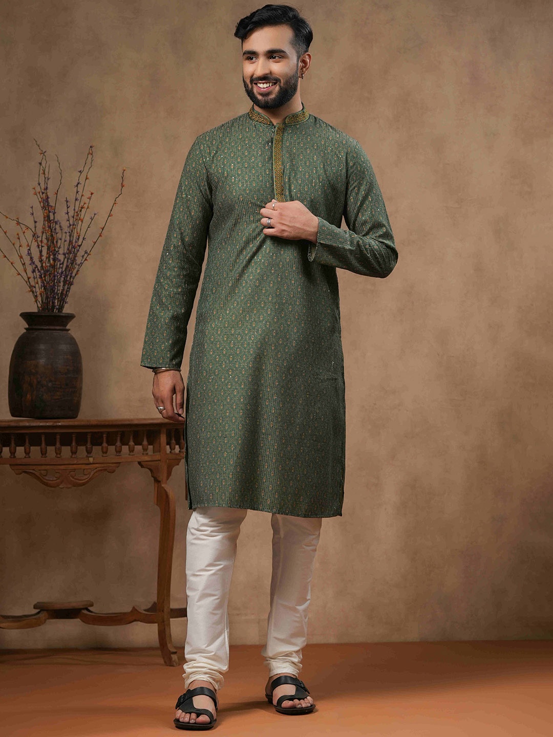 

Ethnic India Men Ethnic Motifs Printed Kurta, Green