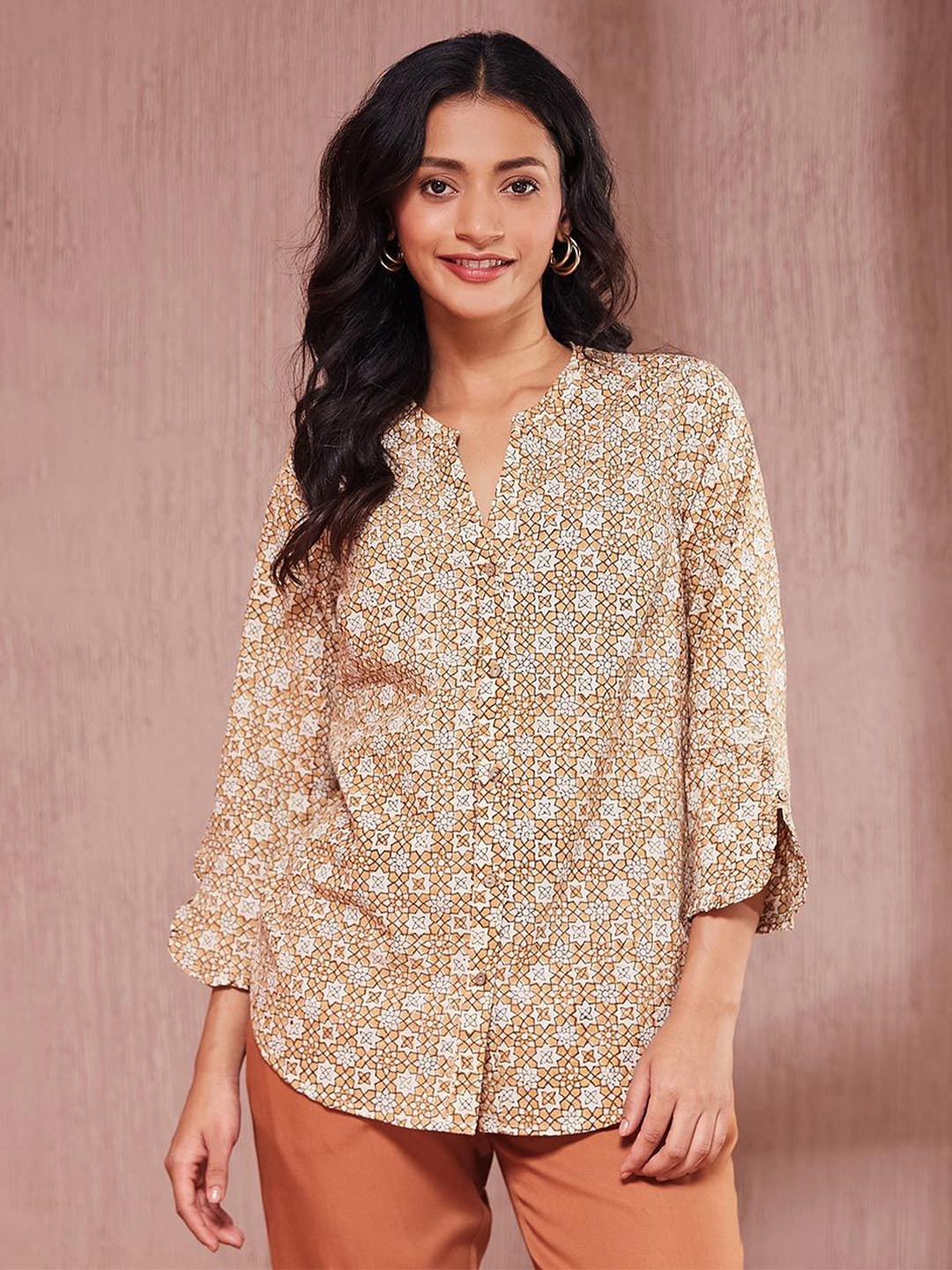 

Fabindia Women Opaque Printed Casual Shirt, Beige