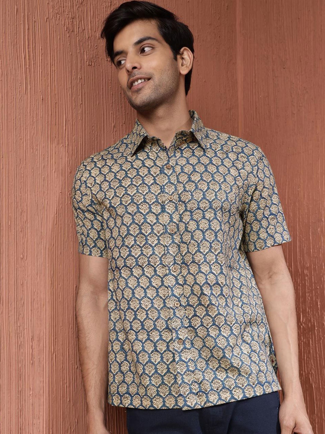 

Fabindia Men Floral Opaque Printed Casual Shirt, Blue